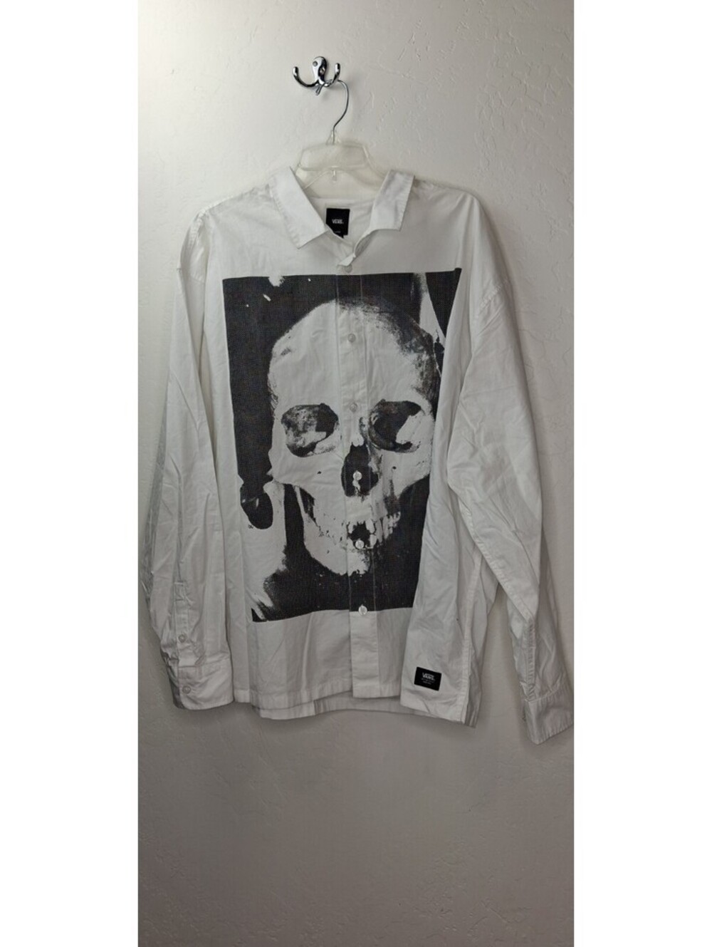 Vans Off The Wall Mens XL Loose Long Sleeve Button Down Shirt White Giant Skull